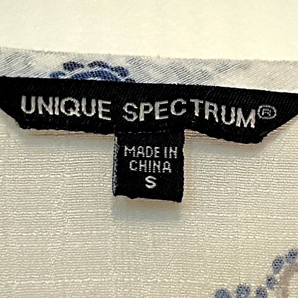 Unique Spectrum Button Ruffle S Top White Blue Floral Boho Hippie Casual - Picture 3 of 14